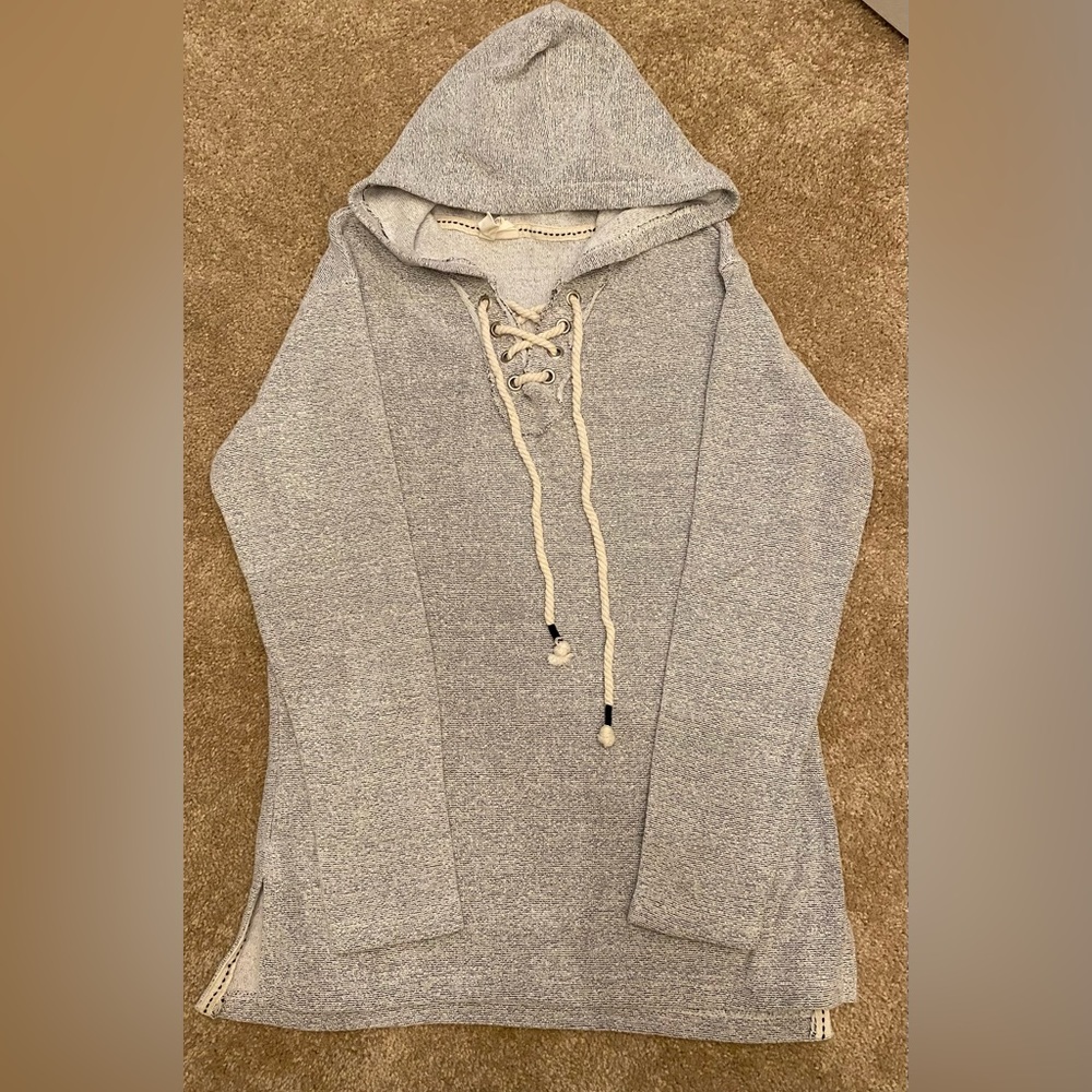 Southern Spirit Pullover 

Size M